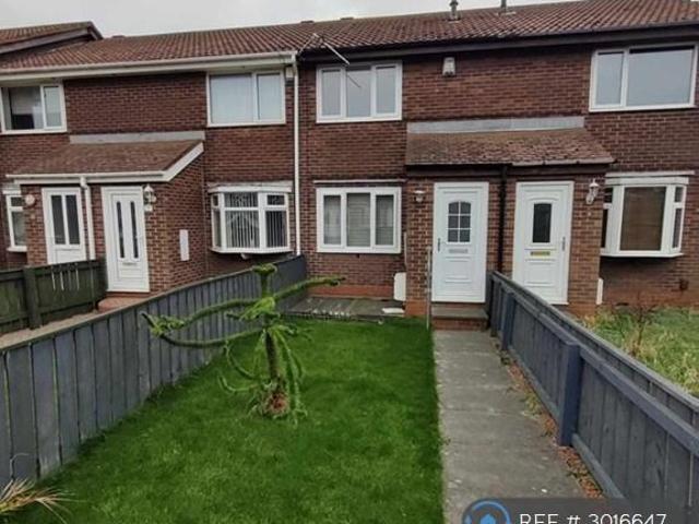Clementina Close, Sunderland, SR2 2 bed terraced house £625 pcm £144 pw