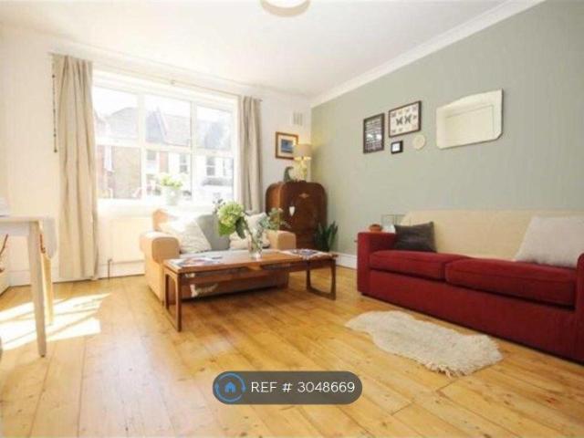 Clementina Road, London E10, 4 bed maisonette to rent, £3,080 pcm | PrimeLocation