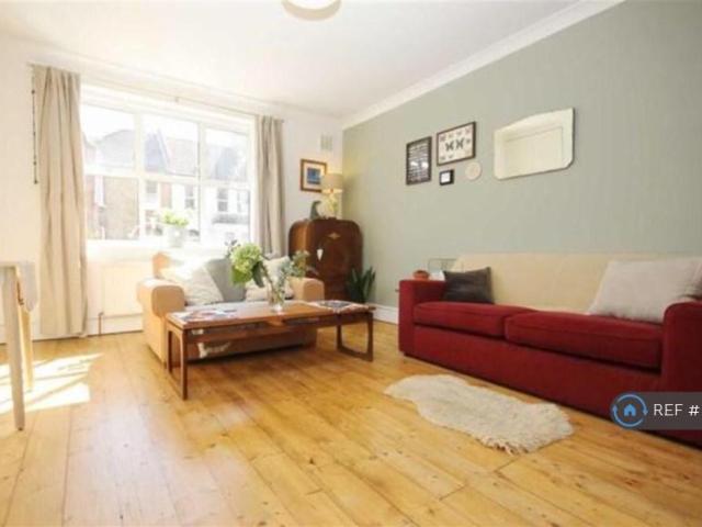 Clementina Road, London, E10 4 bed maisonette to rent £3,080 pcm £711 pw