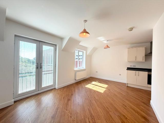 Clementine Drive, Nottingham NG3, 2 bed flat to rent, £1,050 pcm | PrimeLocation
