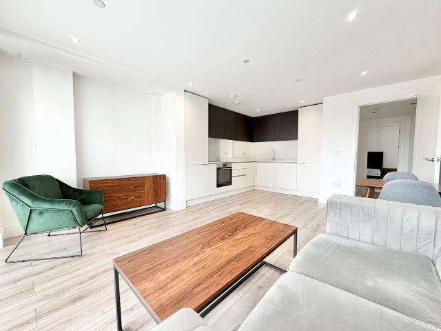 Clements Lane, Ilford IG1, 1 bed flat to rent, £1,600 pcm | PrimeLocation