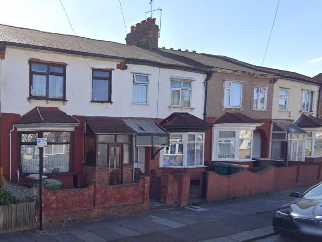 Clements Road, London E6, 3 bed terraced house to rent, £2,600 pcm | PrimeLocation