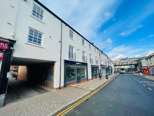 Clemens Street, Leamington Spa CV31, 2 bed flat to rent, £1,200 pcm | PrimeLocation