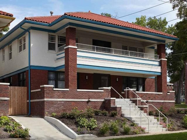 Cleopatra 1 Bedroom Apartment for Rent at 3425 Locust St, Kansas City, MO 64109 North Hyde Park