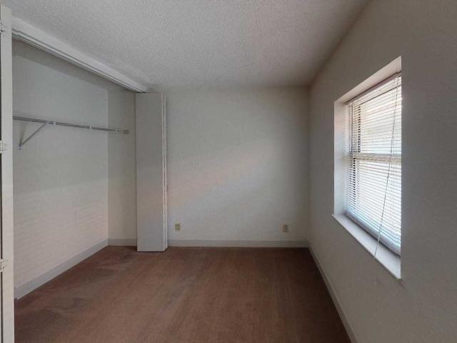 Cleopatra 1 Bedroom Apartment for Rent at 3425 Locust St, Kansas City, MO 64109 North Hyde Park