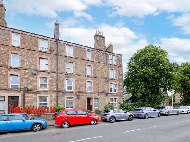 Clepington Road, Dundee DD3, 2 bed flat to rent, £675 pcm | PrimeLocation