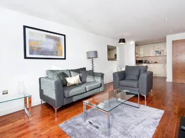 Clerkenwell Road, EC1M 1 bed apartment to rent £2,750 pcm £635 pw