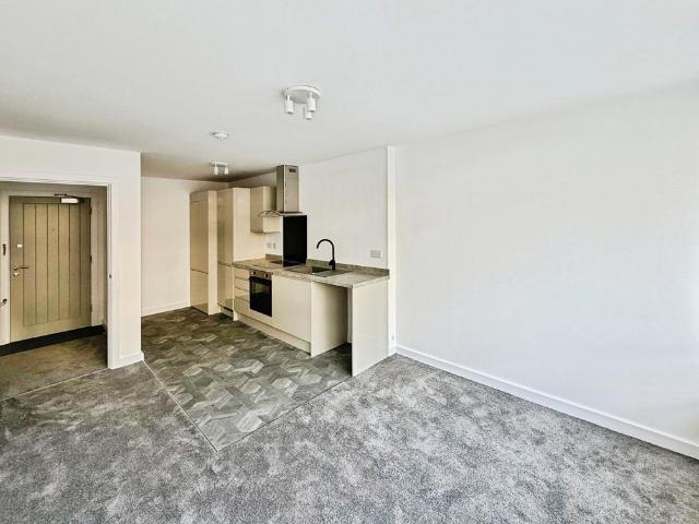 Clerkson Street, Mansfield, NG18 1 bed flat to rent £650 pcm £150 pw