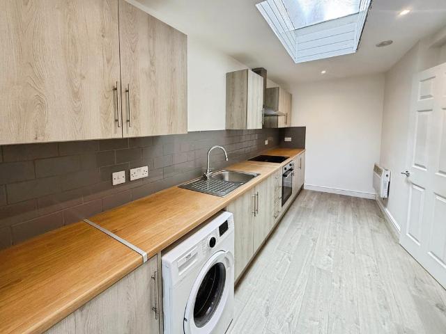Clerkson Street, Mansfield, NG18 1 bed flat to rent £625 pcm £144 pw