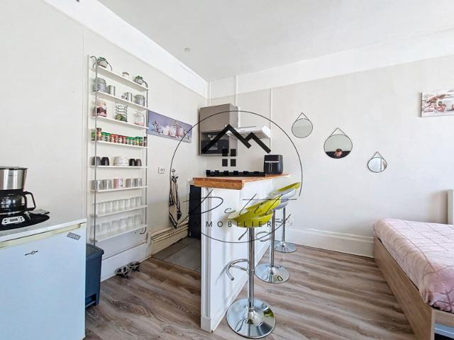 Clermont: appartement à louer 550 EUR par mois avec PETIT Imm