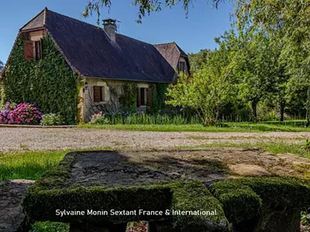 Clermont d'Excideuil 24160 Achat / Vente maison 7 pièces t7 piscine terrasse