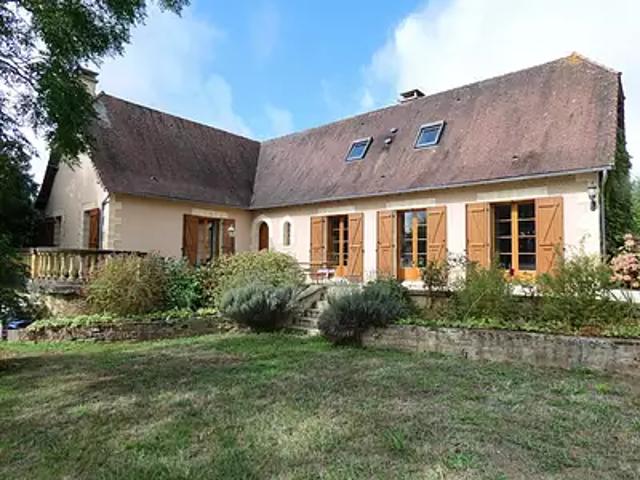 Clermont d'Excideuil 24160 Achat / Vente maison 8 pièces t8 piscine