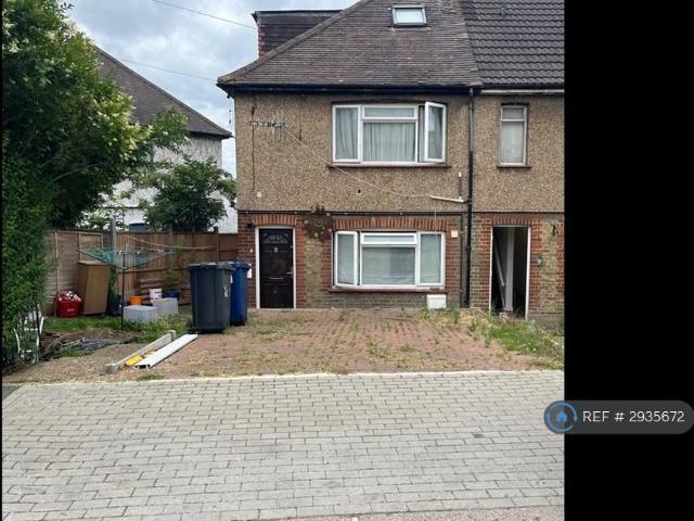 Clitterhouse Road, London, NW2 Studio to rent £1,395 pcm £322 pw