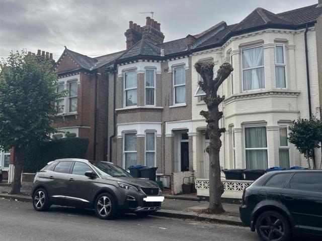 Clive Rd, Colliers Wood SW19, 1 bed flat to rent, £1,550 pcm | PrimeLocation