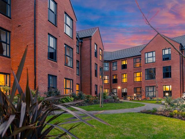 Clive Road, Batchley, Redditch B97, 1 bed flat to rent, £1,250 pcm | PrimeLocation