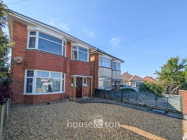 Clive Road, Bournemouth 3 bed detached house to rent £1,695 pcm £391 pw