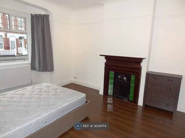 Clive Road, London SW19, 4 bed terraced house to rent, £3,500 pcm | PrimeLocation