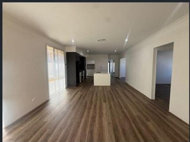 CLICK ON VIDEO ICON FOR 3D VIRTUAL WALKTHROUGH
