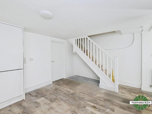 Clifden Road E5, 2 bed flat to rent, £2,000 pcm | PrimeLocation
