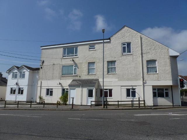 Clifden Road, St. Austell, PL25 1 bed flat to rent £575 pcm £133 pw