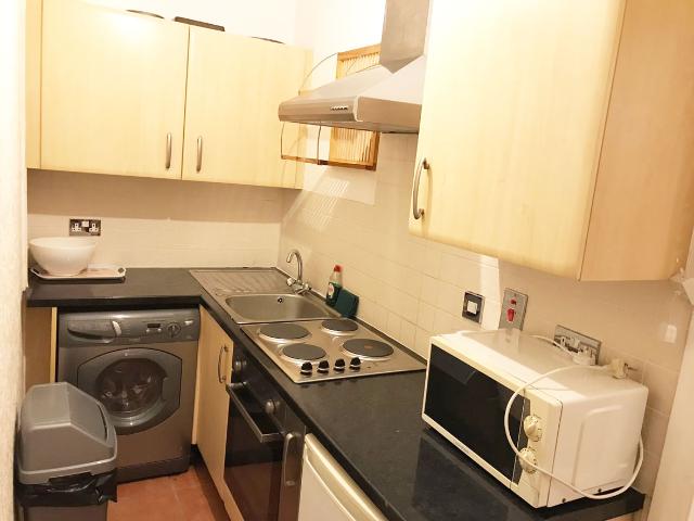 Cliff Court, NW1