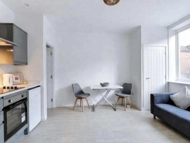 Cliff Road, Nottingham NG1 1 bed flat to rent £850 pcm £196 pw