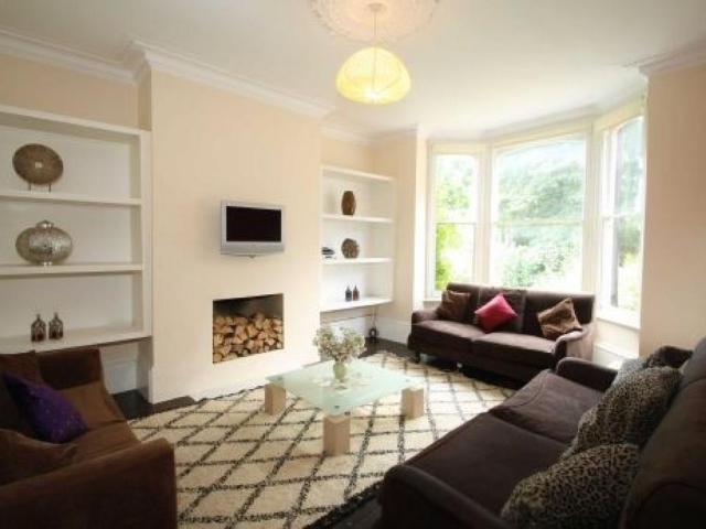 Cliff Road, Leeds LS6 5 bed terraced house to rent £3,466 pcm £800 pw