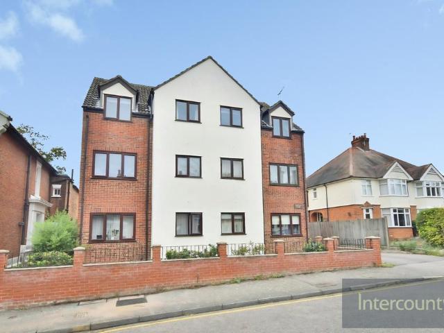 Clifford Court, Bishops Stortford CM23 1 bed apartment to rent £1,225 pcm £283 pw