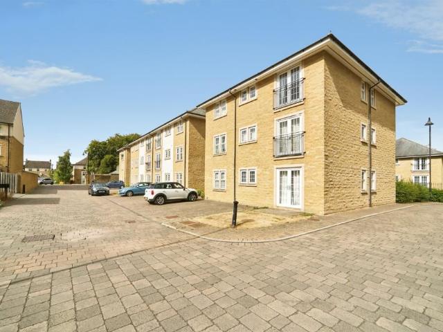 Clifford Drive, Menston, Ilkley LS29, 1 bed flat to rent, £925 pcm | PrimeLocation