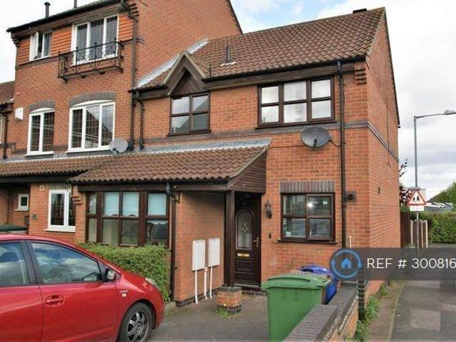 Clifford Road, Grays, RM16 3 bed end of terrace house to rent £1,900 pcm £438 pw