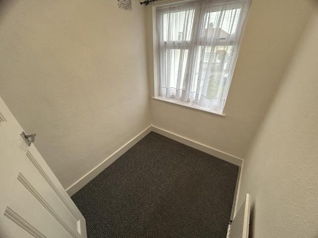 Clifford Road, London, N9 8AU, United Kingdom | 3 bed duplex for rent #140659097 | Rentberry