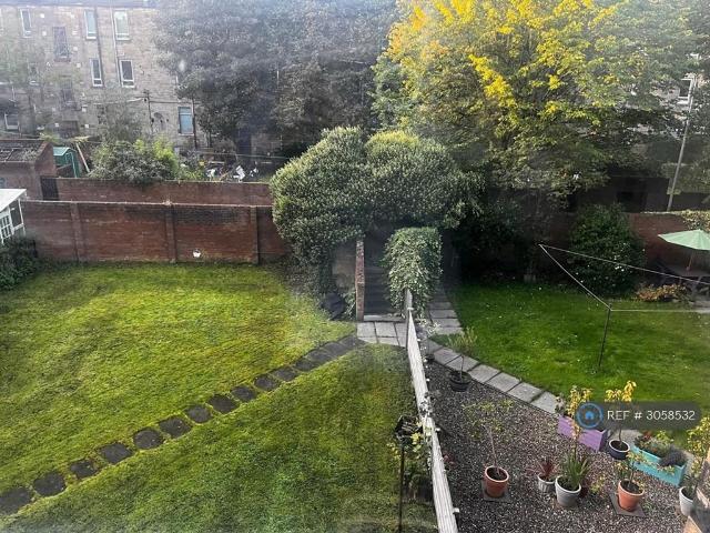 Clifford St, Glasgow, G51 4 bed flat to rent £1,995 pcm £460 pw