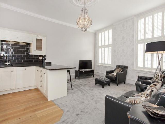 Clifford Street, York YO1, 1 bed flat to rent, £1,250 pcm | PrimeLocation