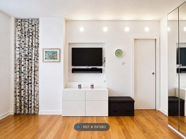 Cliffords Inn, London EC4A, 1 bed flat to rent, £2,550 pcm | PrimeLocation