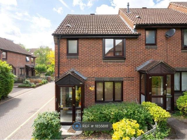 Cliffe Walk, Sutton SM1, 3 bed end terrace house to rent, £2,100 pcm | PrimeLocation