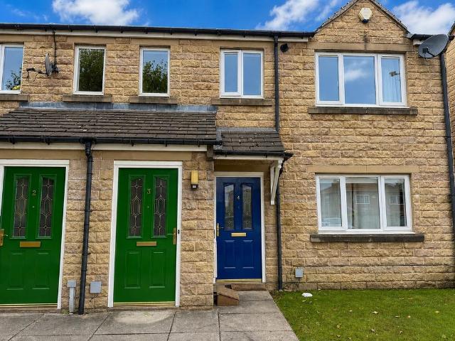 Clifton Mews, Pudsey, West Yorkshire. 2 bed flat to rent £895 pcm £207 pw