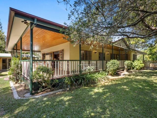 Clifton Beach Acreage Opportunity!