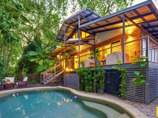 Clifton Beach's Most Unique Tropical Retreat