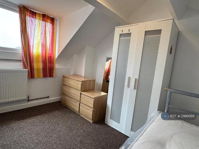 Clifton Boulevard, Nottingham, NG7 1 bed in a house share to rent £475 pcm £110 pw