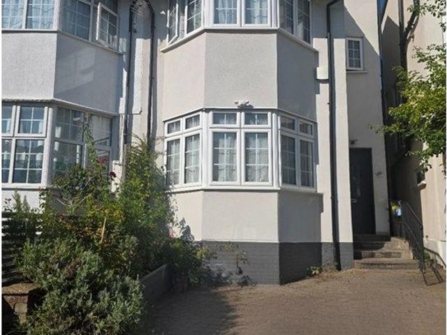 Clifton Gardens, London NW11, 5 bed semi detached house to rent, £4,400 pcm | PrimeLocation