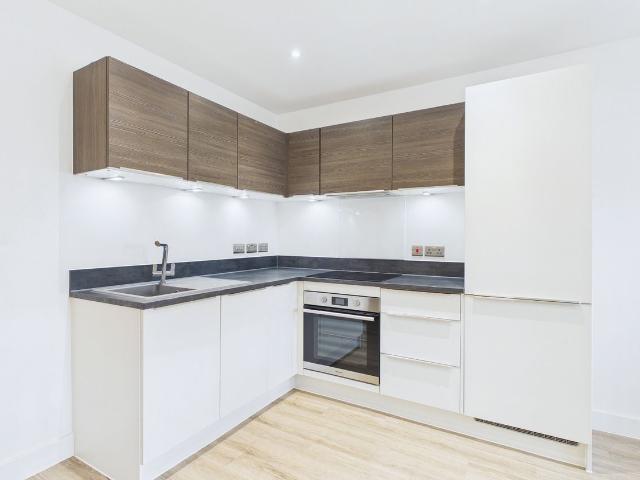 Clifton House, Broadway, Peterborough PE1, 1 bed flat to rent, £875 pcm | PrimeLocation