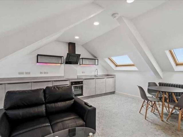 Clifton Place, Plymouth, PL4