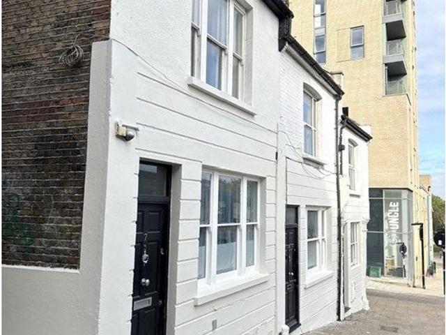Clifton Rise, London SE14, 4 bed terraced house to rent, £3,300 pcm | PrimeLocation