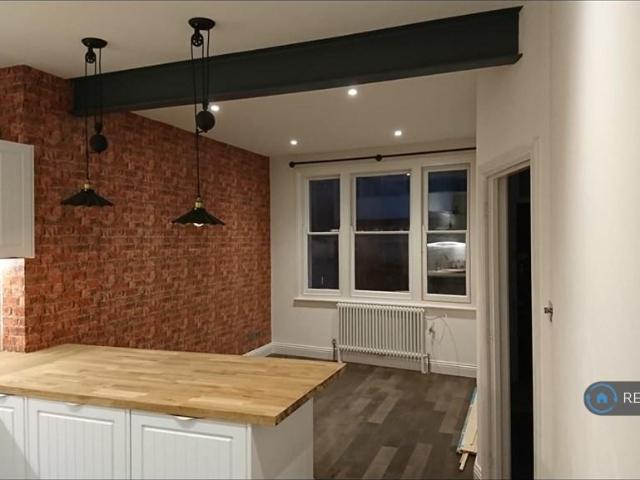 Clifton Rise, London, SE14 4 bed terraced house to rent £3,530 pcm £815 pw