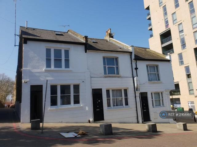 Clifton Rise, New Cross, SE14 4 bed terraced house to rent £3,500 pcm £808 pw