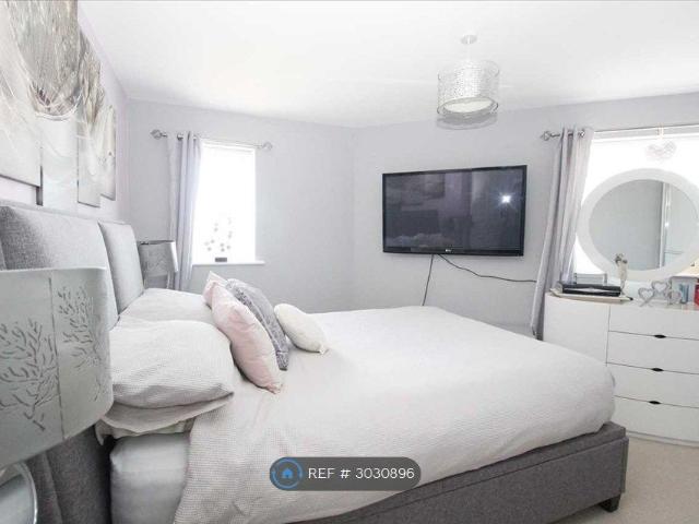 Clifton Road, Cramlington NE23, 3 bed semi detached house to rent, £1,100 pcm | PrimeLocation