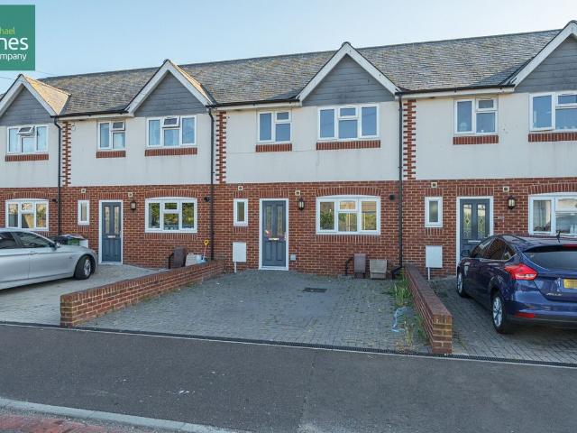 Clifton Road, Bognor Regis PO21, 3 bed terraced house to rent, £1,700 pcm | PrimeLocation