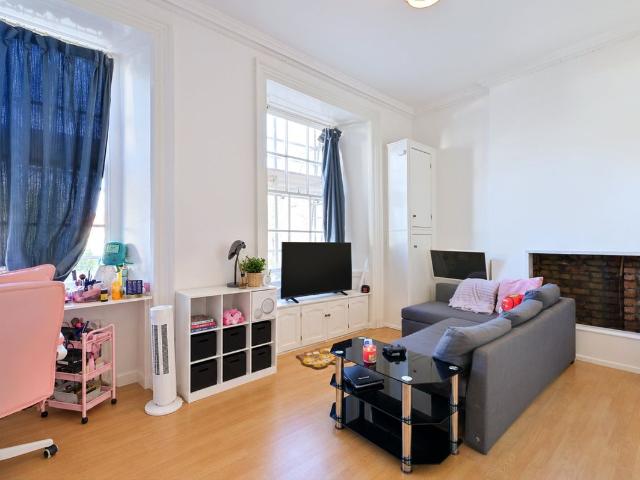 Clifton Road, Bristol, Somerset BS8, Studio to rent, £1,250 pcm | PrimeLocation