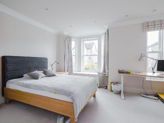 Clifton Road, Kingston Upon Thames KT2, 4 bed property to rent, £4,400 pcm | PrimeLocation
