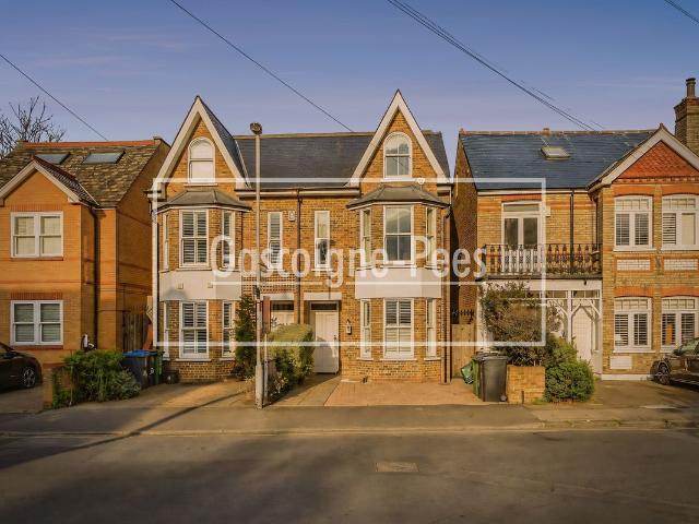 Clifton Road, Kingston Upon Thames KT2, 4 bed property to rent, £4,400 pcm | PrimeLocation